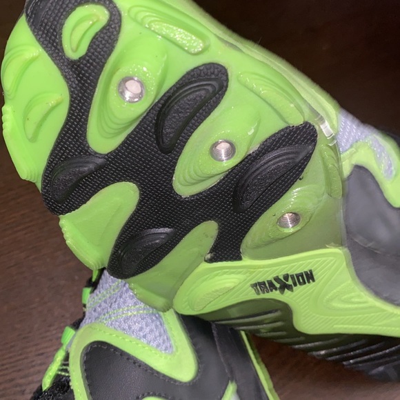 NEW! Adidas Mens track & Field spike shoes size 8 - Picture 7 of 7